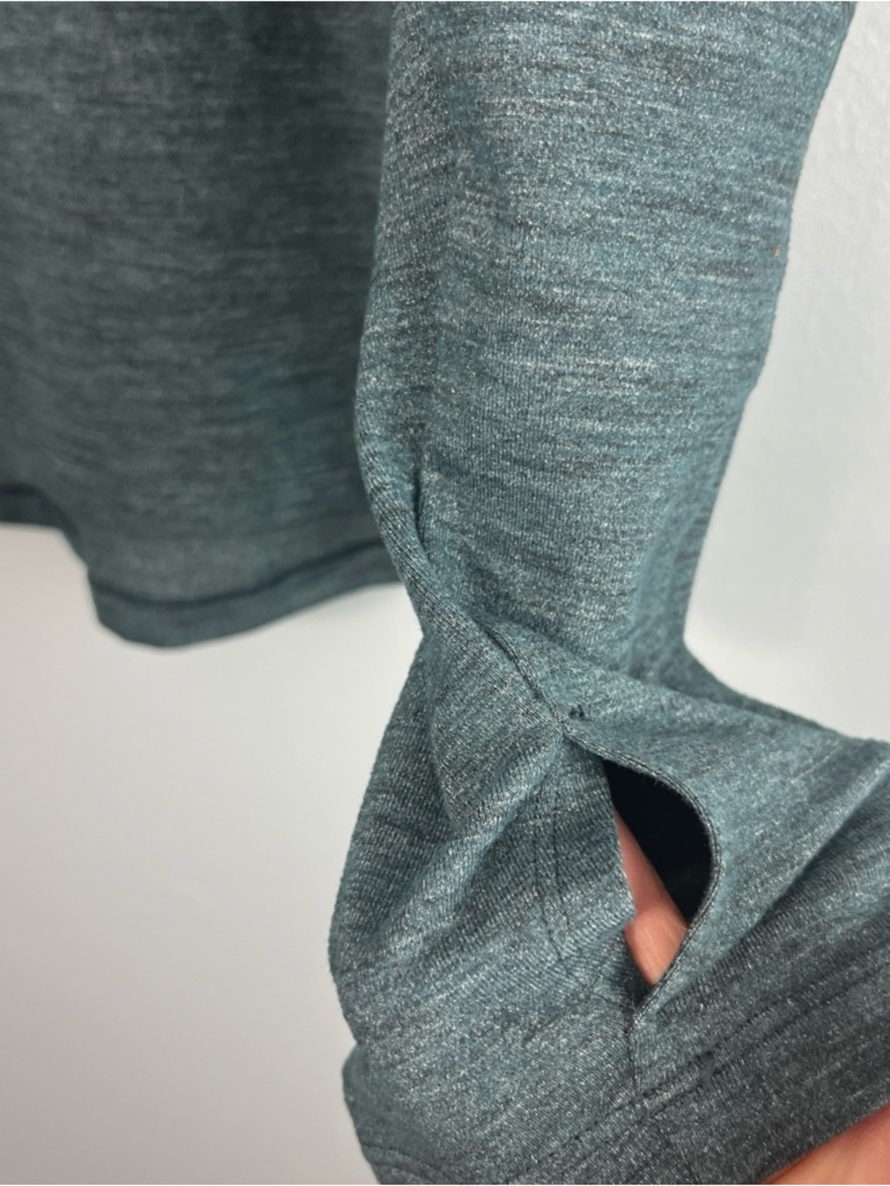lululemon athletica Men's Surge Teal Heather Quarter-Zip Pullover Size Large - Picture 4 of 9